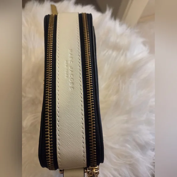 NWOT MARC JACOBS Snapshot Crossbody - Picture 8 of 11